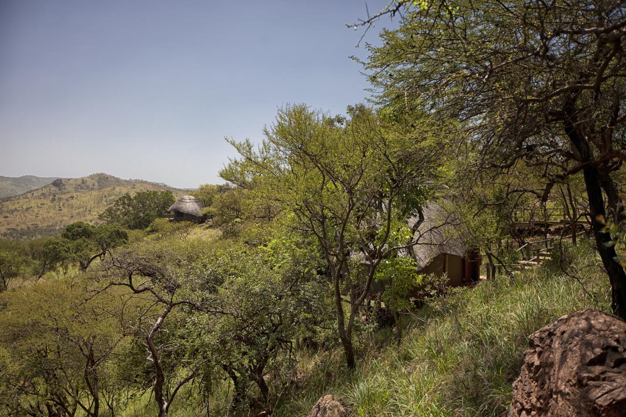 Mbali Mbali Soroi Serengeti Lodge Banagi Eksteriør bilde